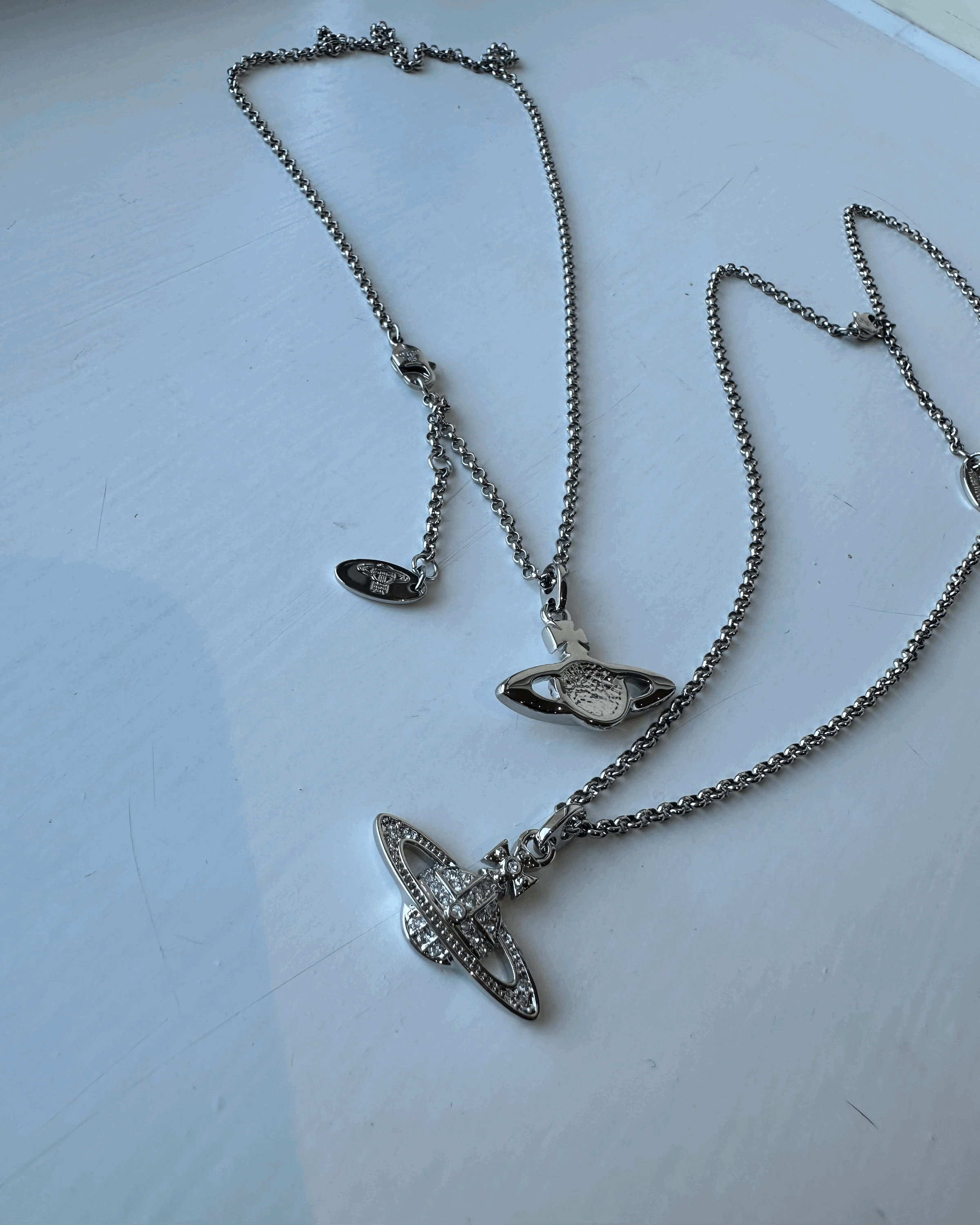 VIVIENNE WESTWOOD Bas Relief Pendant Necklace Brass(Mini/2 Colors