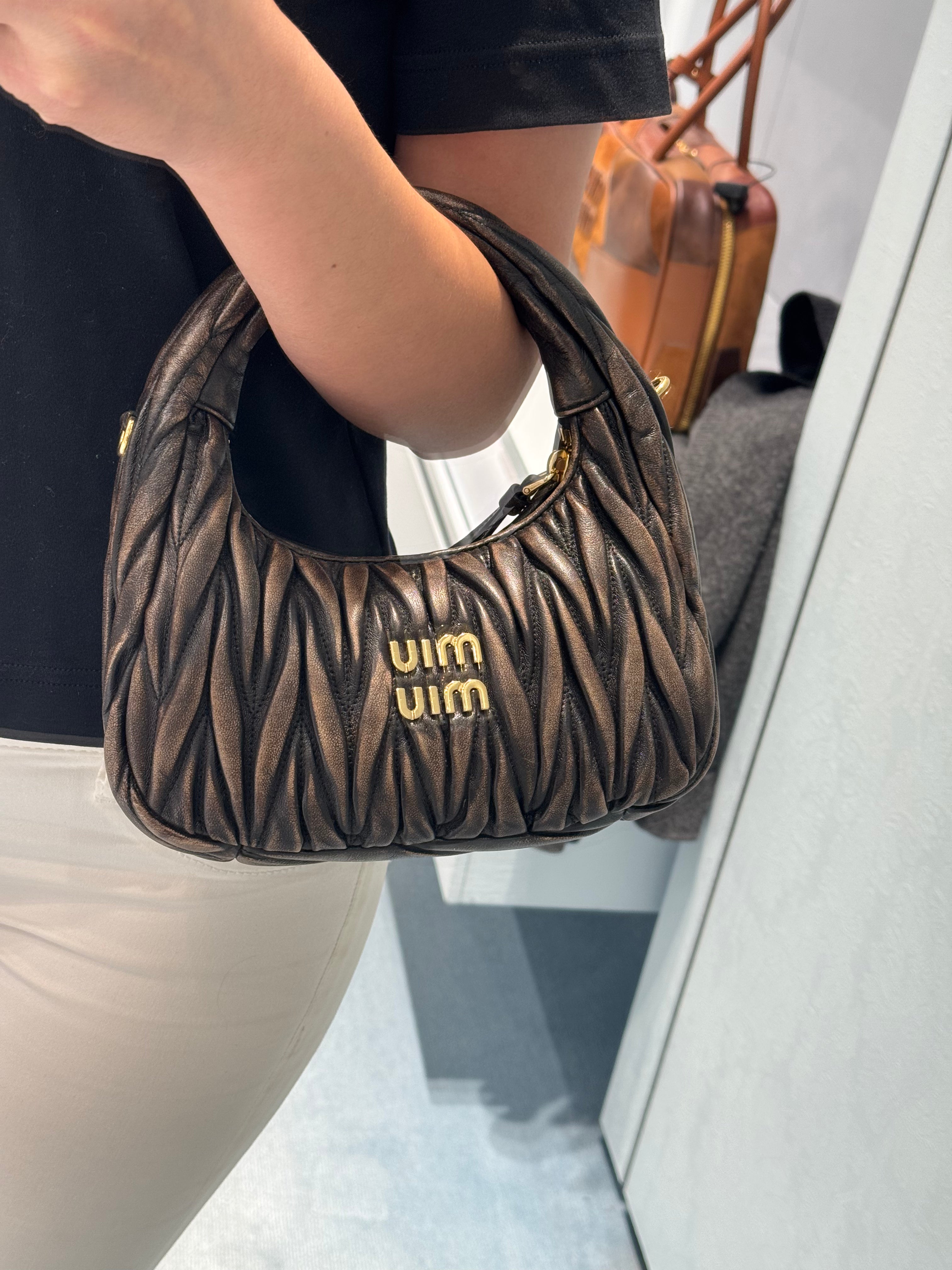 繆繆 Wander Matelasse Bag Nappa皮革手袋(咖啡色) | LONDONKELLY