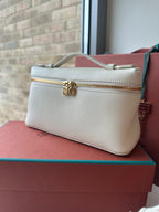 LORO PIANA Extra pocket L19 Calfskin | 諾悠翩雅 手袋 (白色/金扣)