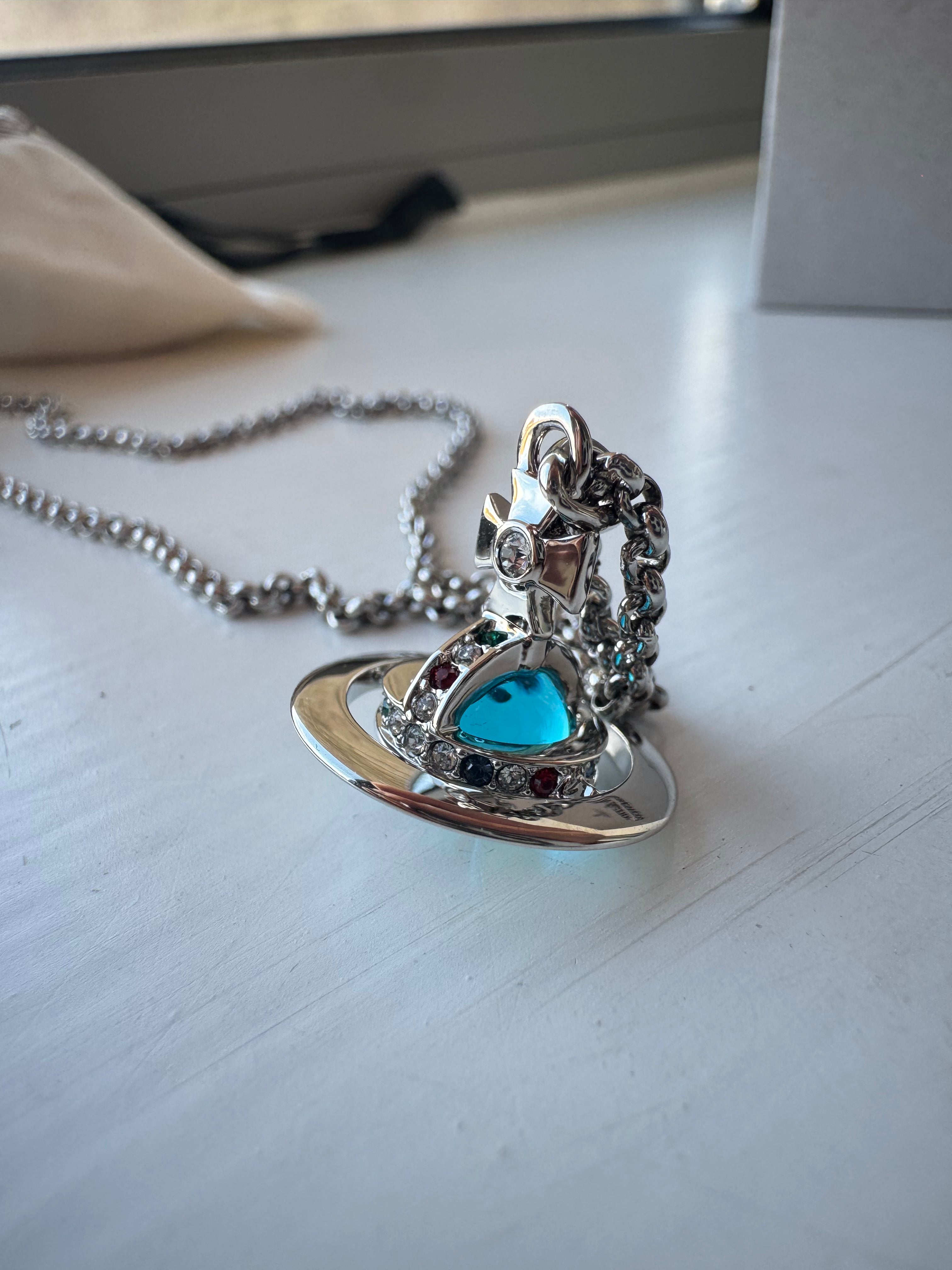 VIVIENNE WESTWOOD New Orb Pendant Necklace Brass(Petite/4 Colors VIVIENNE WESTWOOD New Orb Pendant Necklace Brass(Petite/4 Colors