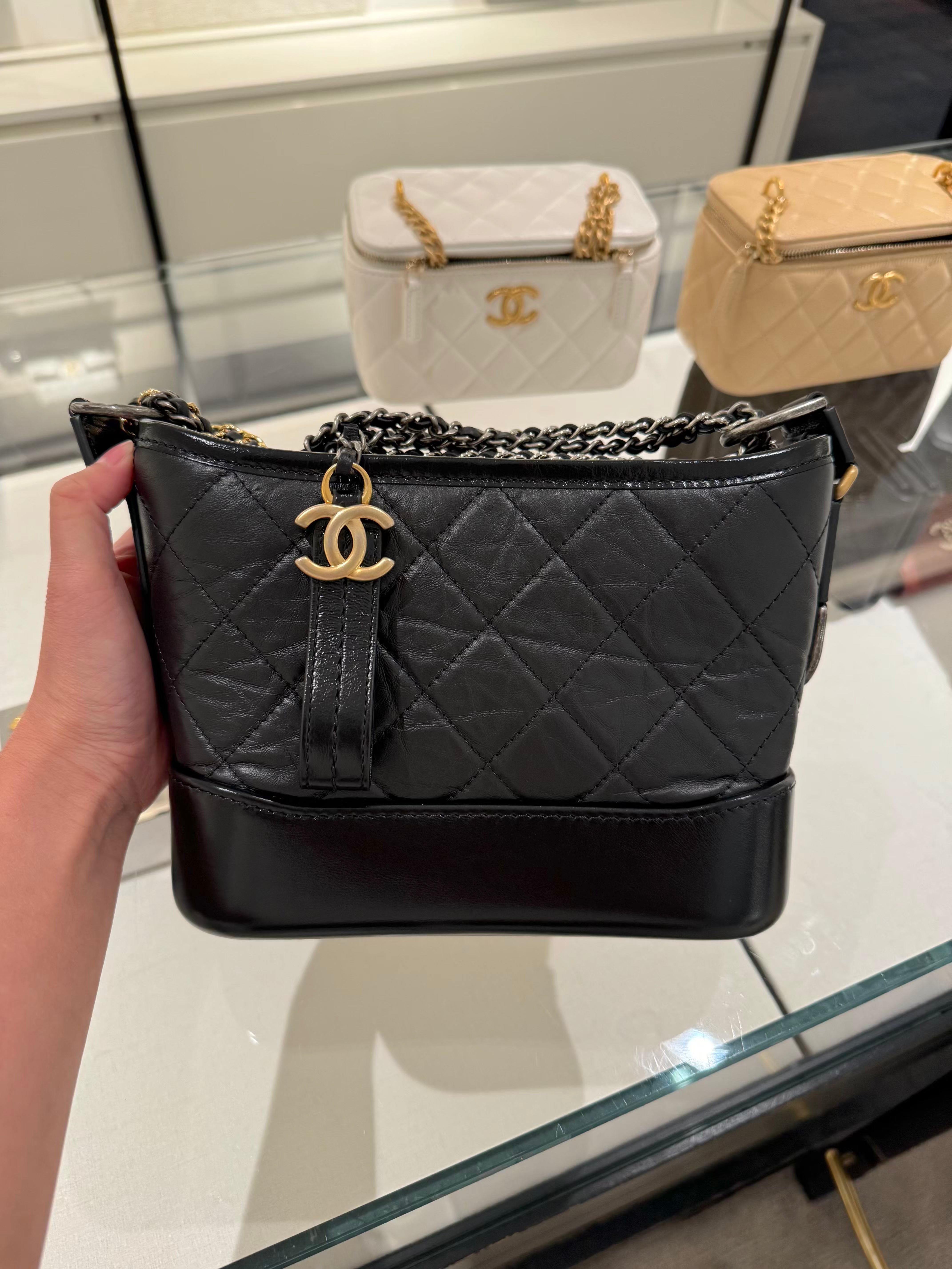 CHANEL A91810 Gabrielle Hobo Bag Aged Calfskin(Small/Black