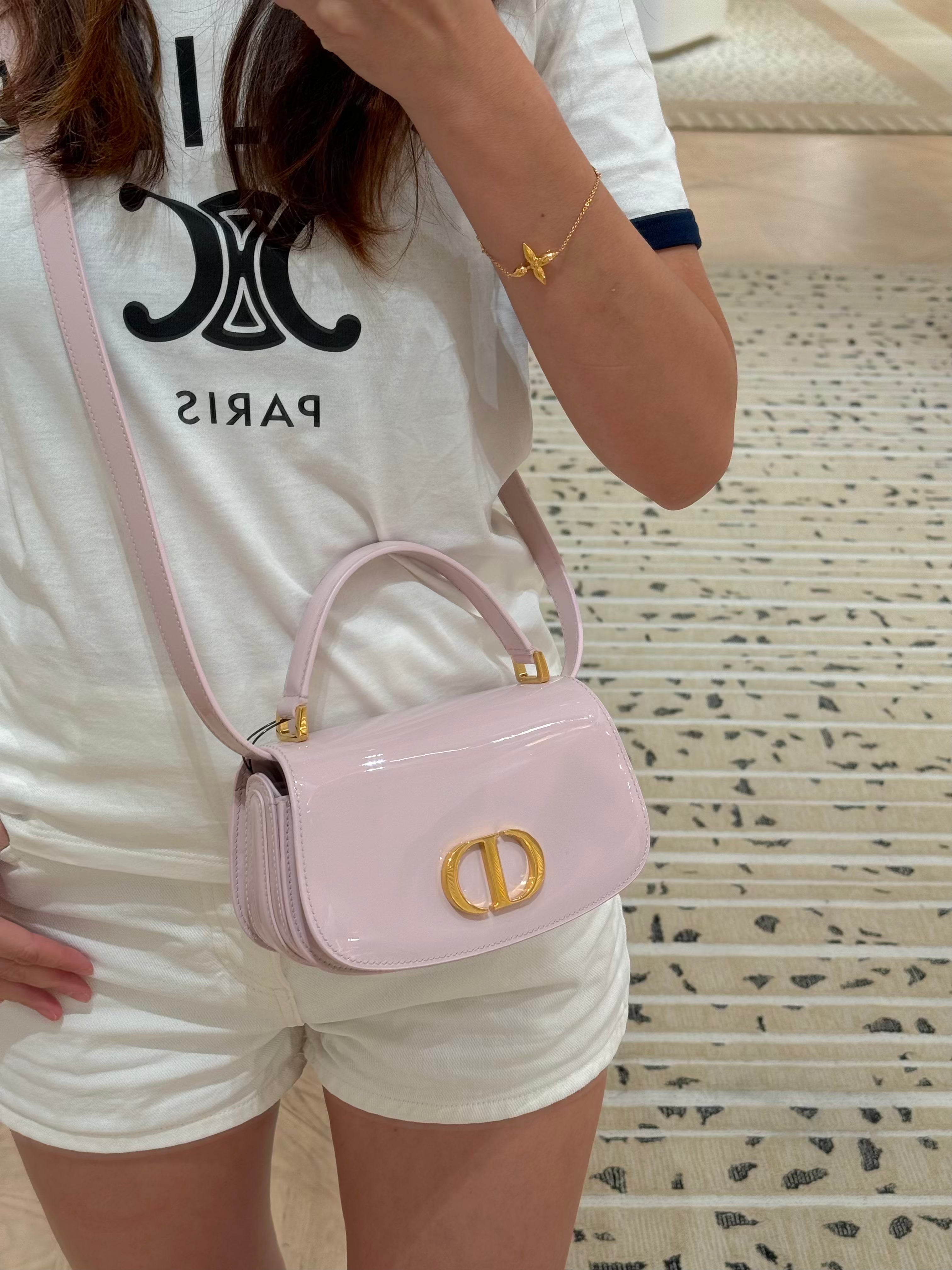 CHRISTIAN DIOR 30 Montaigne Avenue Top Handle Bag Calfskin  display picture 3