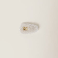 MIU MIU Shearling Hair Clip | 繆繆 髮夾 (White)