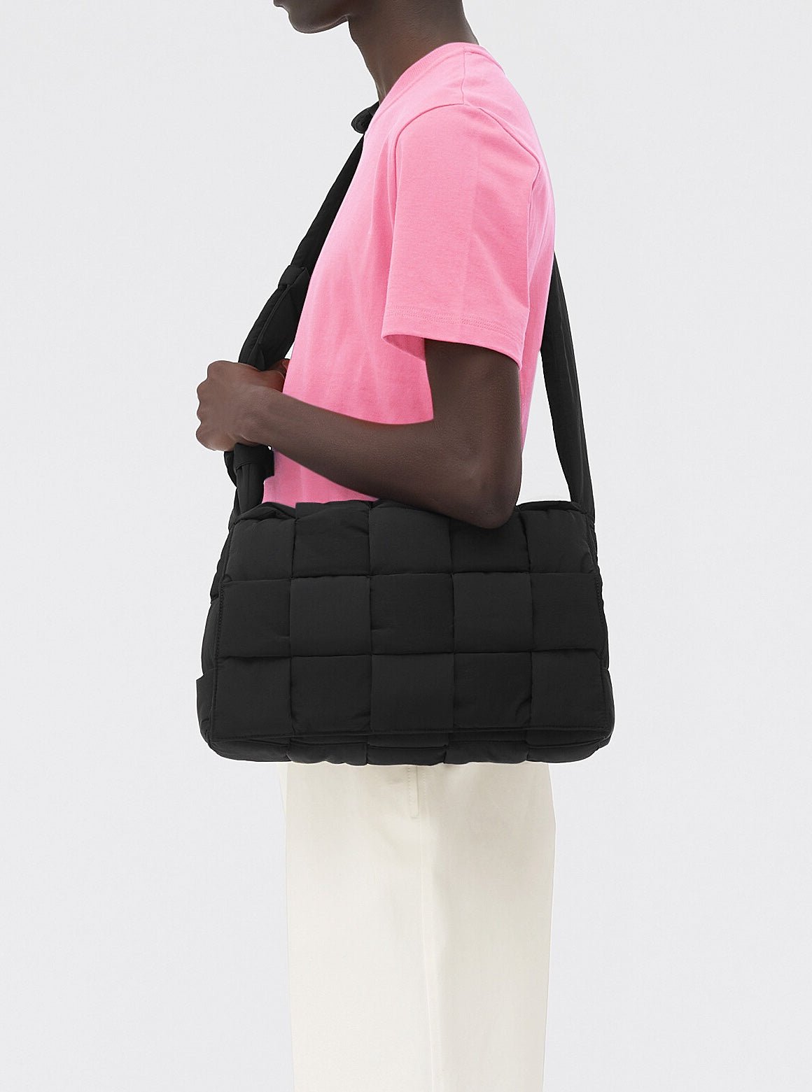 BOTTEGA VENETA BV (M) Padded Tech Cassette Nylon(Maxi/Black