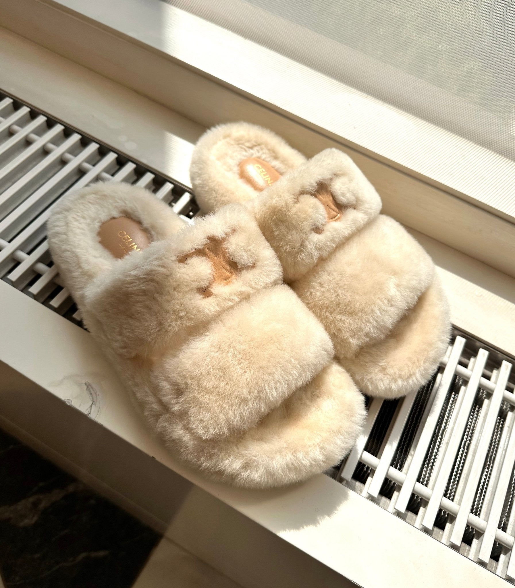 CELINE Fur Slides Triomphe Open Slide Triomphe Canvas(Many