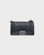 CHANEL A67085 Boy Chanel Handbag Calfskin Ruthenium Small | 香奈儿 手袋 (中码/多色) - LONDONKELLY 英国名牌代购