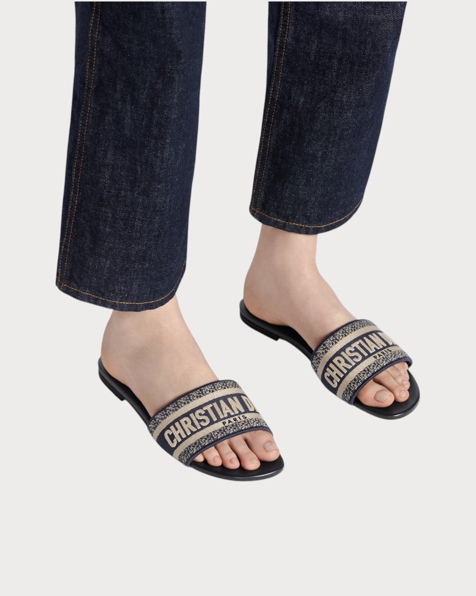 【おしゅ氏】Christian Dior Dway スライド CHRISTIAN DIOR Classic Dway Slide Leather(2 Colors) | LONDONKELLY