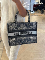 CHRISTIAN DIOR Dior Book Tote(Medium/Blue) - LONDONKELLY 英國名牌代購