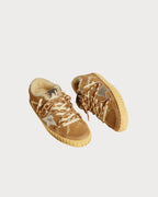 GOLDEN GOOSE Super - Star in beige suede and shearling with metallic leather star | 黄金鹅 Super - Star 米色麂皮与羊毛款,搭配金属皮革星星(烟草色) - LondonKelly 英国名牌代购