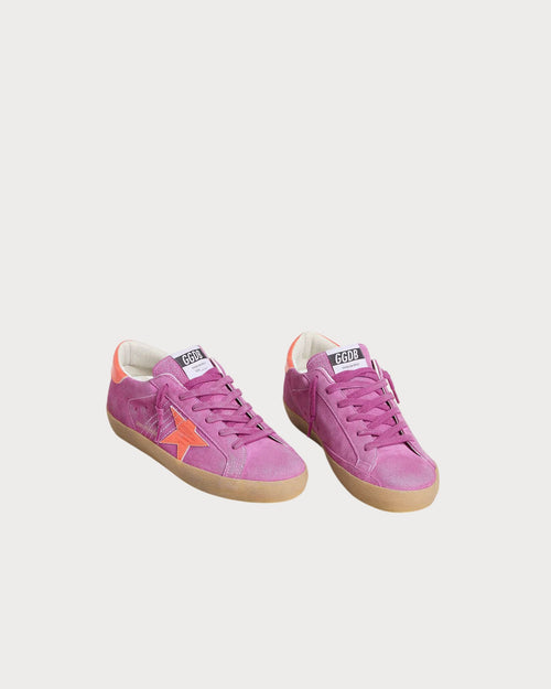 GOLDEN GOOSE Women's Super - Star in fuchsia suede with fluorescent orange laminated leather star and heel tab | 黄金鹅 女款 Super - Star 桃红色麂皮款,搭配萤光橙色镀膜皮革星星与后跟标签(桃红色) - LondonKelly 英国名牌代购
