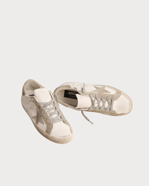 GOLDEN GOOSE Women’s Super - Star with gray suede star and heel tab | 黄金鹅 女款 Super - Star 搭配灰色麂皮星星与后跟标签(白色) - LondonKelly 英国名牌代购