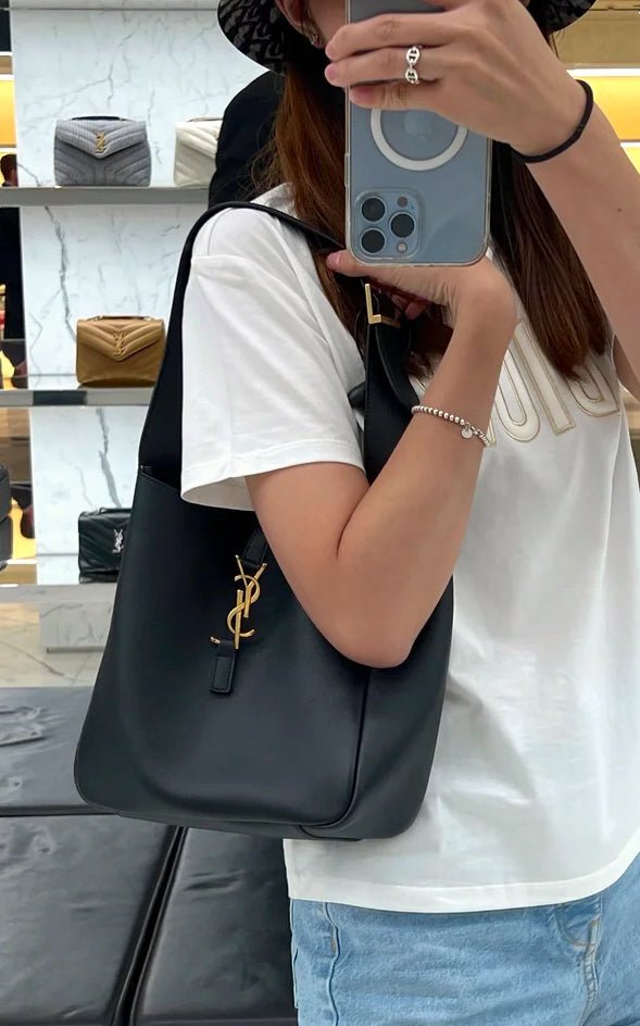 YSL SAINT LAURENT Le 5 A 7 Soft Hobo Bag Brass(Small/Many