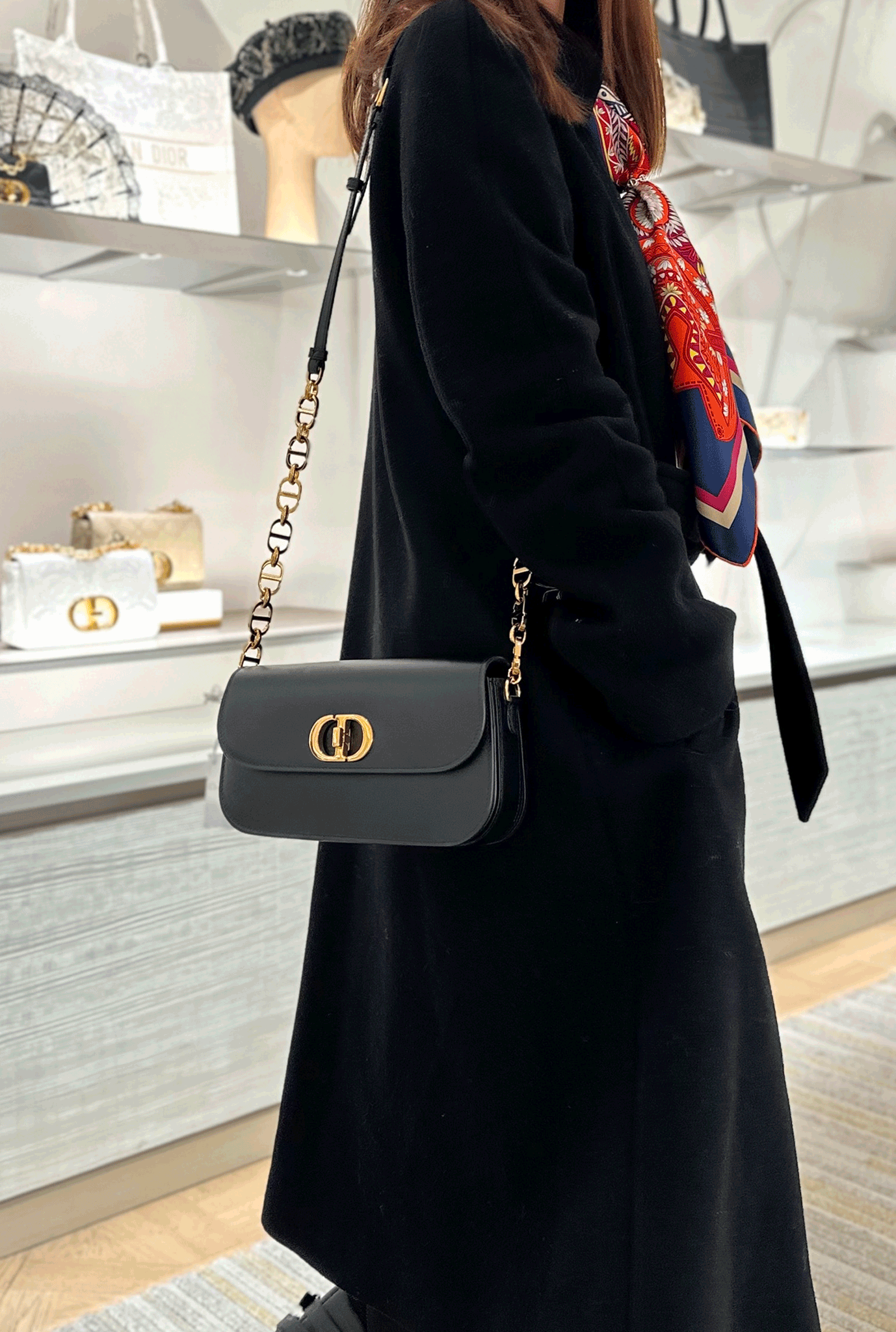 CHRISTIAN DIOR 30 Montaigne Avenue Bag Cowhide Leather(4 Colors