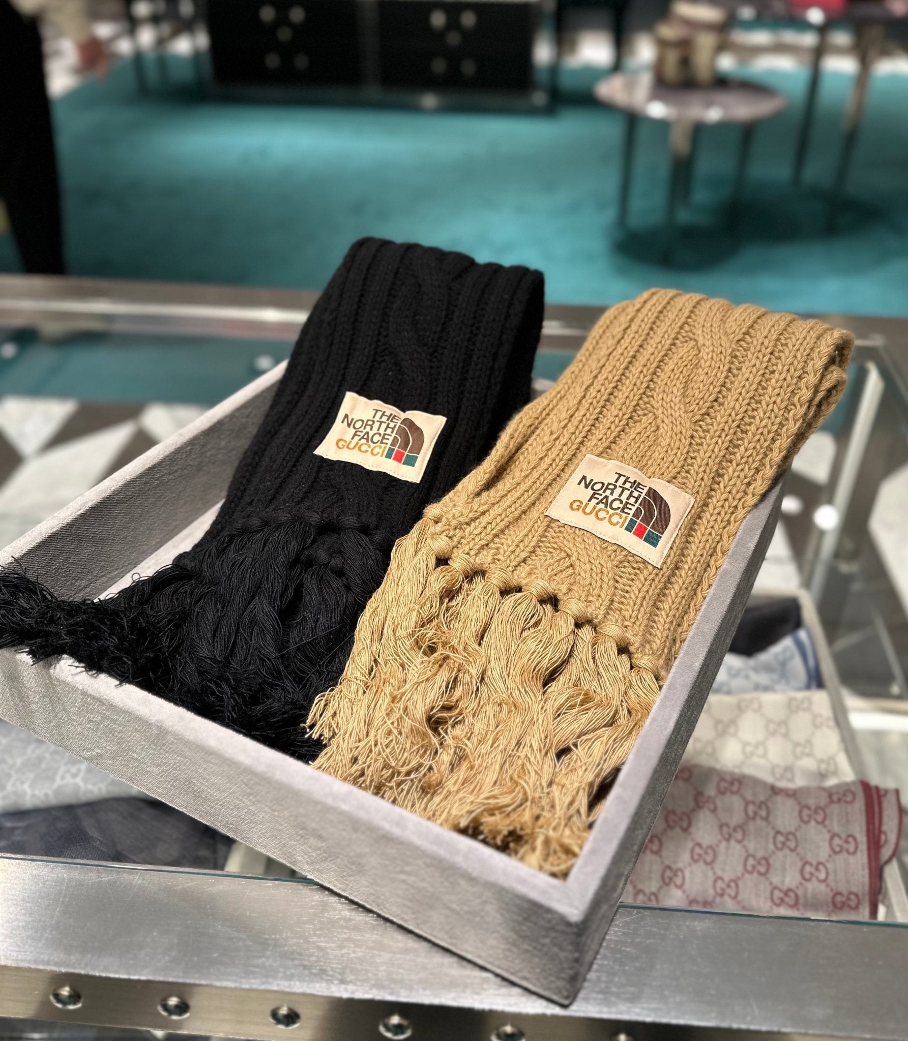 GUCCI　THE NORTH FACE　マフラー gucci-x-north-face-scarf-2-