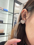 CHANEL Pink Heart Earrings | Chanel heart-shaped earrings (pink)