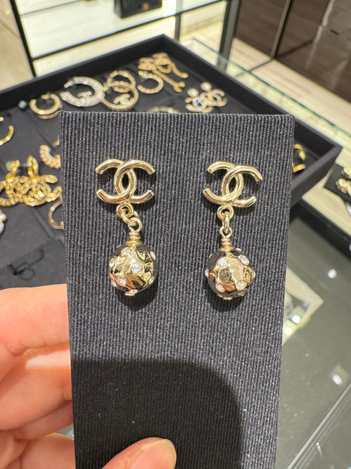 CHANEL ABE129 Gold Earrings | Chanel earrings (gold)