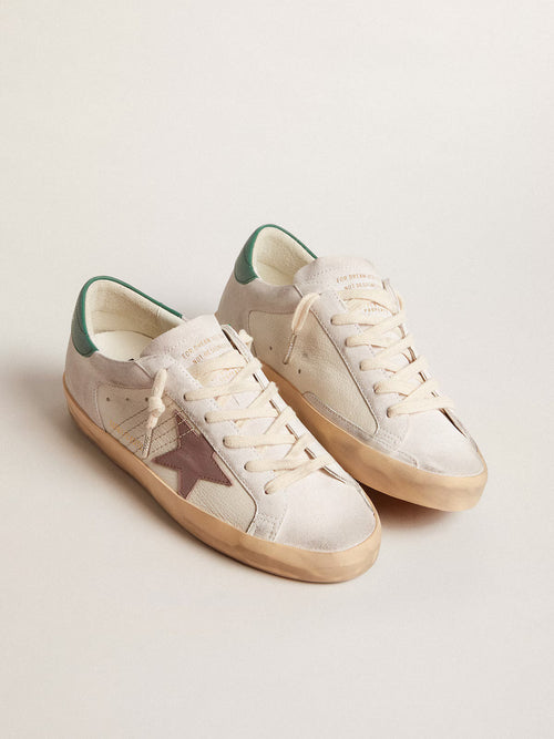 GOLDEN GOOSE Super-Star LTD in suede with pink leather star and green heel tab | 黃金鵝 Super-Star LTD 麂皮款，搭配粉色皮革星星與綠色後跟標籤（白色）
