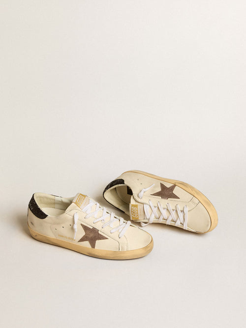 GOLDEN GOOSE Super-Star LTD with laminated leather star and black glitter heel tab | 金鵝 Super-Star LTD 搭配鍍膜皮革星星與黑色亮片後跟標籤（白色）