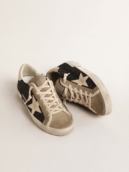 GOLDEN GOOSE Super-Star in black glitter with cream star and suede inserts | 黃金鵝 Super-Star 黑色亮片款，搭配米色星星與麂皮拼接（黑色）
