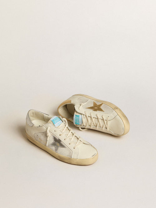 GOLDEN GOOSE Super-Star in white leather and suede with silver and gold leather star  | 黃金鵝 Super-Star 白色皮革與麂皮搭配銀色與金色皮革星星（米白色）