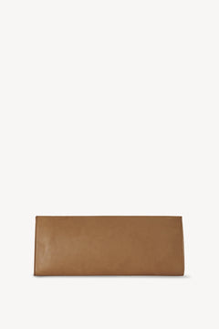 THE ROW Flat Clutch in Leather | 手袋 (多色)
