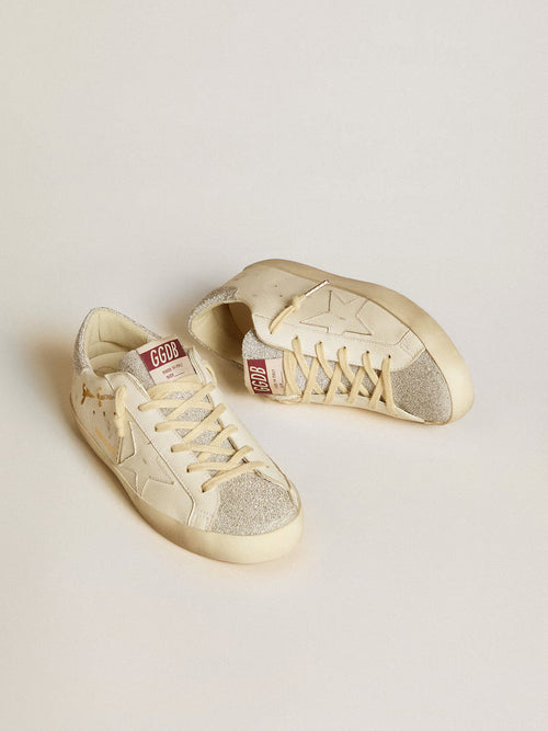GOLDEN GOOSE Women’s Super-Star LTD in white leather with Swarovski micro-crystal inserts | 黃金鵝 女款 Super-Star LTD 白色皮革款，搭配施華洛世奇微水晶鑲嵌（白色）