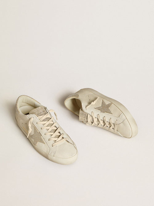 GOLDEN GOOSE Women’s Super-Star in nappa leather with Swarovski crystal star and heel tab | 黃金鵝 女款 Super-Star 納帕皮革款，搭配施華洛世奇水晶星星與後跟標籤（白色）