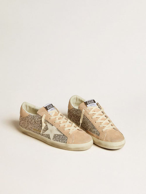 GOLDEN GOOSE Women’s Super-Star in silver glitter with leather star and heel tab | 黃金鵝 女款 Super-Star 銀色亮片款，搭配皮革星星與後跟標籤（粉色與米色）