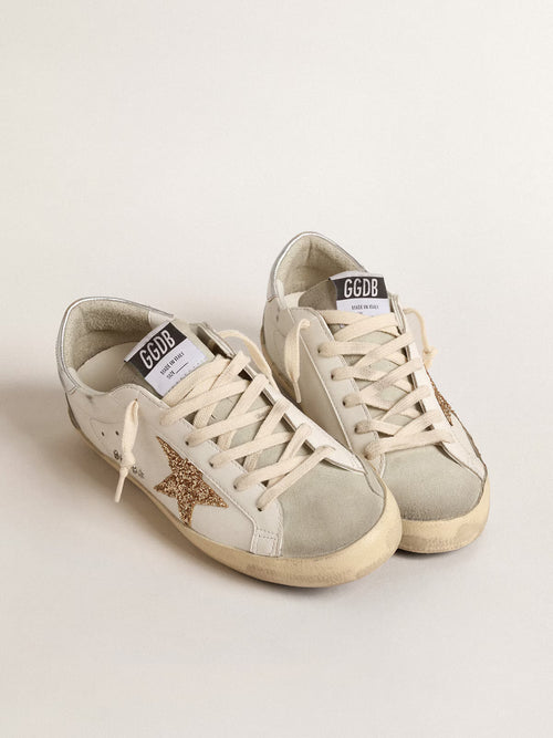 GOLDEN GOOSE Women's Super-Star with gold glitter star and ice-gray suede inserts | 黃金鵝 女款 Super-Star 搭配金色亮片星星與冰灰色麂皮拼接（白色）