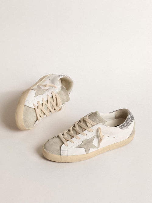 GOLDEN GOOSE Women's Super-Star with gray star and silver glitter heel tab | 黃金鵝 女款 Super-Star 搭配灰色星星與銀色亮片後跟標籤（白色）