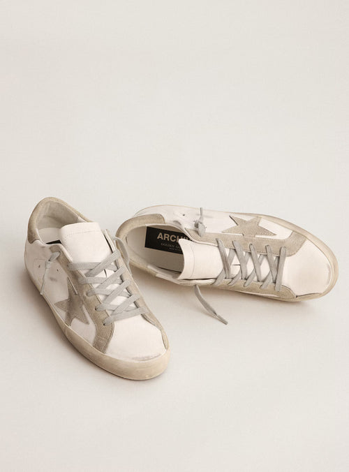 GOLDEN GOOSE Women’s Super-Star with gray suede star and heel tab  | 黃金鵝 女款 Super-Star 搭配灰色麂皮星星與後跟標籤（白色）