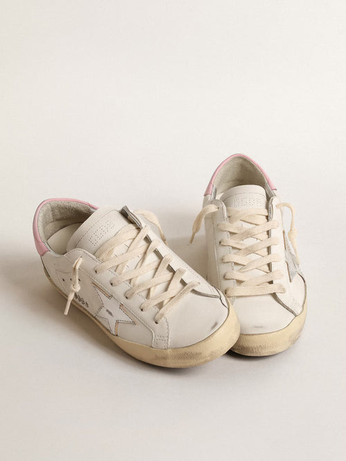 GOLDEN GOOSE Women's Super-Star with silver leather star and pink heel tab | 黃金鵝 女款 Super-Star 搭配銀色皮革星星與粉色後跟標籤（白色）
