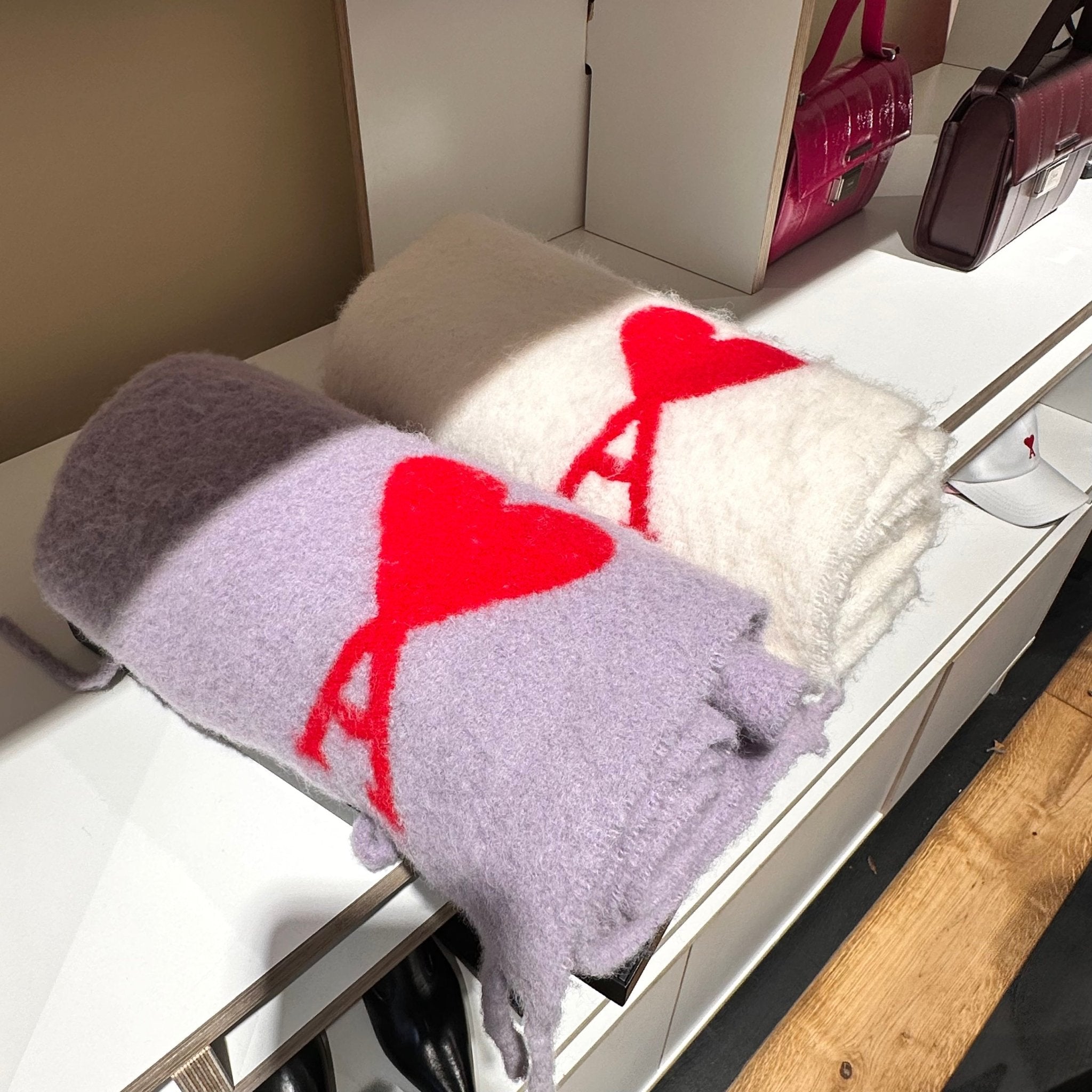 AMI PARIS Oversized ADC Scarf Wool(2 Colors) | LONDONKELLY