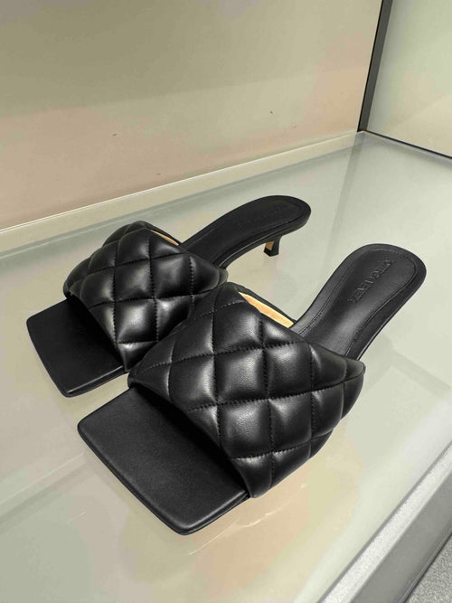 BOTTEGA VENETA Padded Sandal Nappa Matelasse(Black) - LONDONKELLY 英國名牌代購