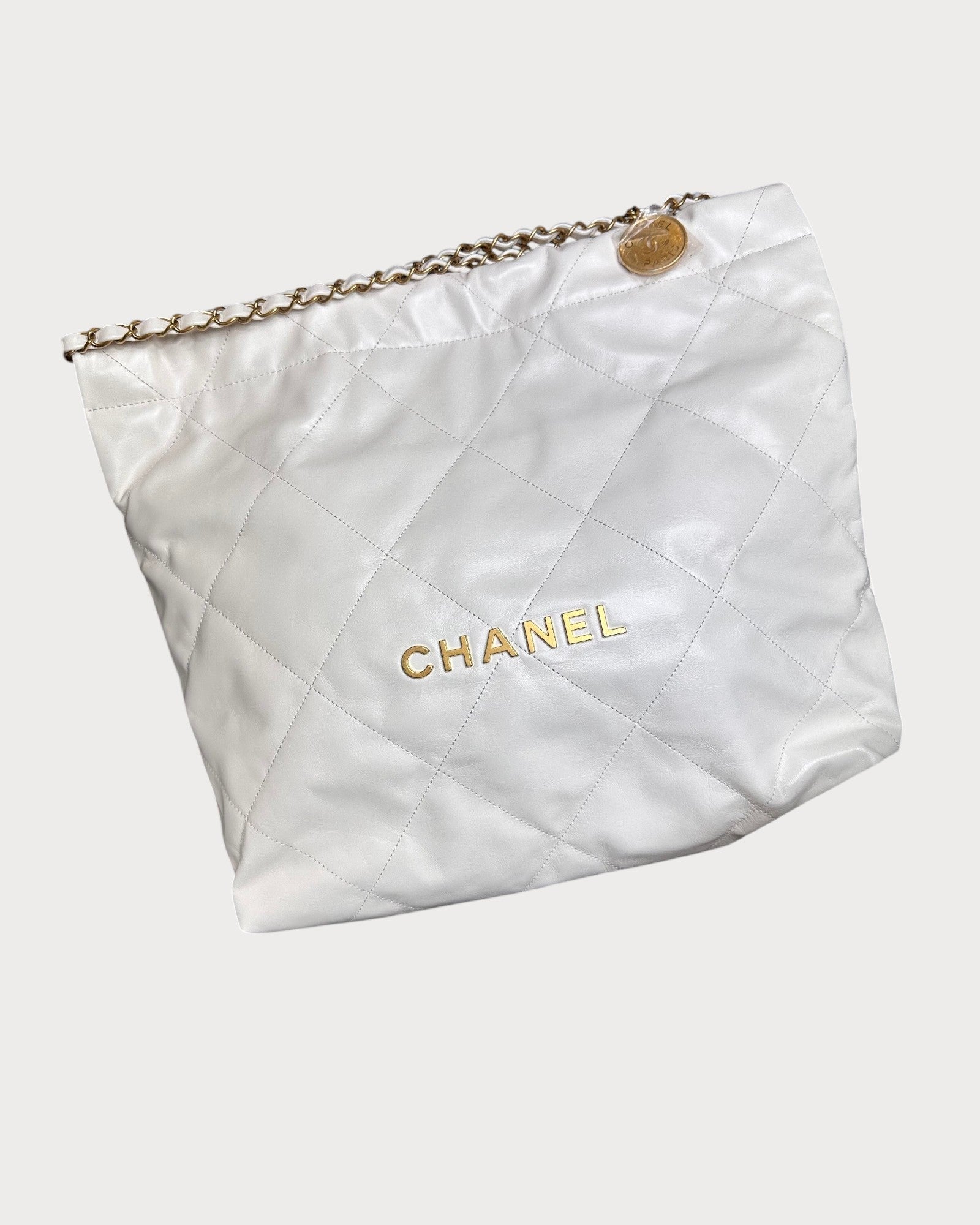 CHANEL AS3261 22 Handbag Shiny Calfskin(Medium/Many) | LONDONKELLY