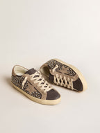 GOLDEN GOOSE Super - Star LTD in gray nubuck with Swarovski pearls and suede star | 黃金鵝 Super - Star LTD 灰色磨砂皮款，搭配施華洛世奇珍珠與麂皮星星（鴿灰色） - LondonKelly 英國名牌代購