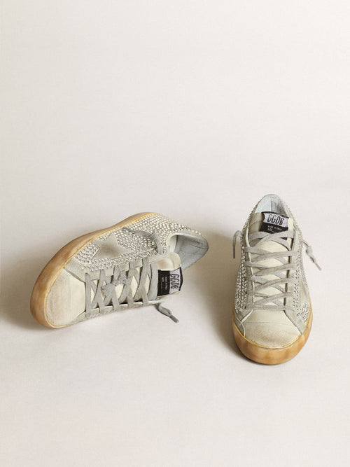 GOLDEN GOOSE Women’s Super - Star in aged white nubuck with Swarovski crystals | 黃金鵝 女款 Super - Star 舊化白色磨砂皮款，搭配施華洛世奇水晶（灰色） - LondonKelly 英國名牌代購
