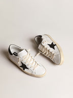 GOLDEN GOOSE Women’s Super - Star with a black Swarovski crystal star and heel tab | 黃金鵝 女款 Super - Star 搭配黑色施華洛世奇水晶星星與後跟標籤（白色） - LondonKelly 英國名牌代購