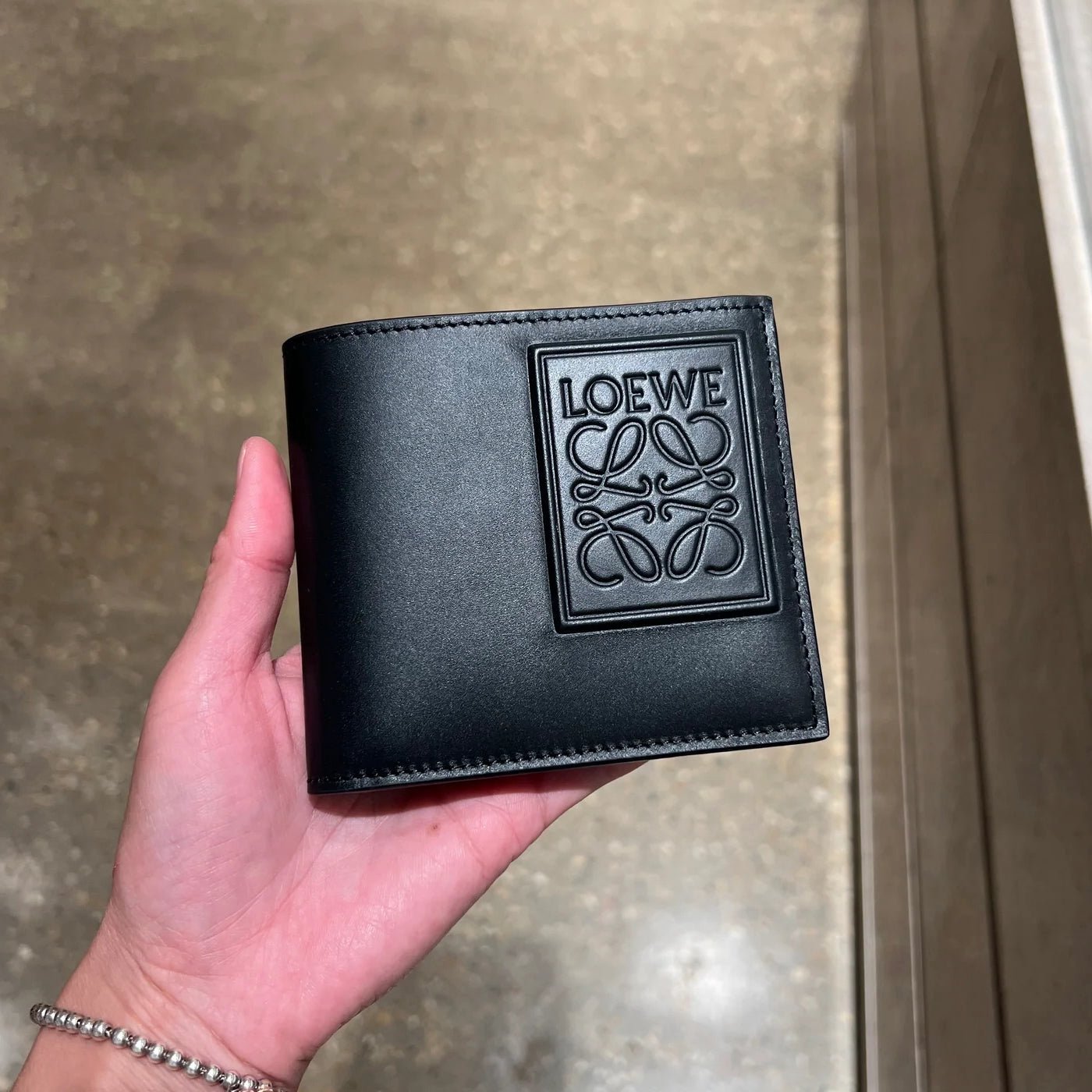 新品箱付きLOEWE VEAL BIFOLD WALLET バーティカル Loewe - Puzzle Bifold Wallet | HBX