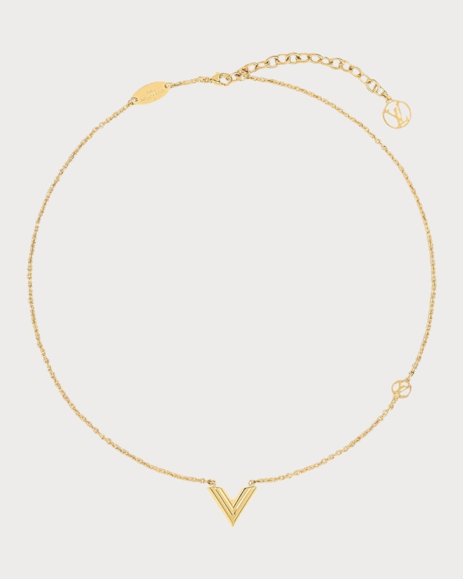 LOUIS VUITTON M00857 Essential V Necklace Metal(Gold