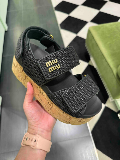 MIU MIU 5XZ480 Wedge Sandal Raffia Effect(Black) - LONDONKELLY 英國名牌代購