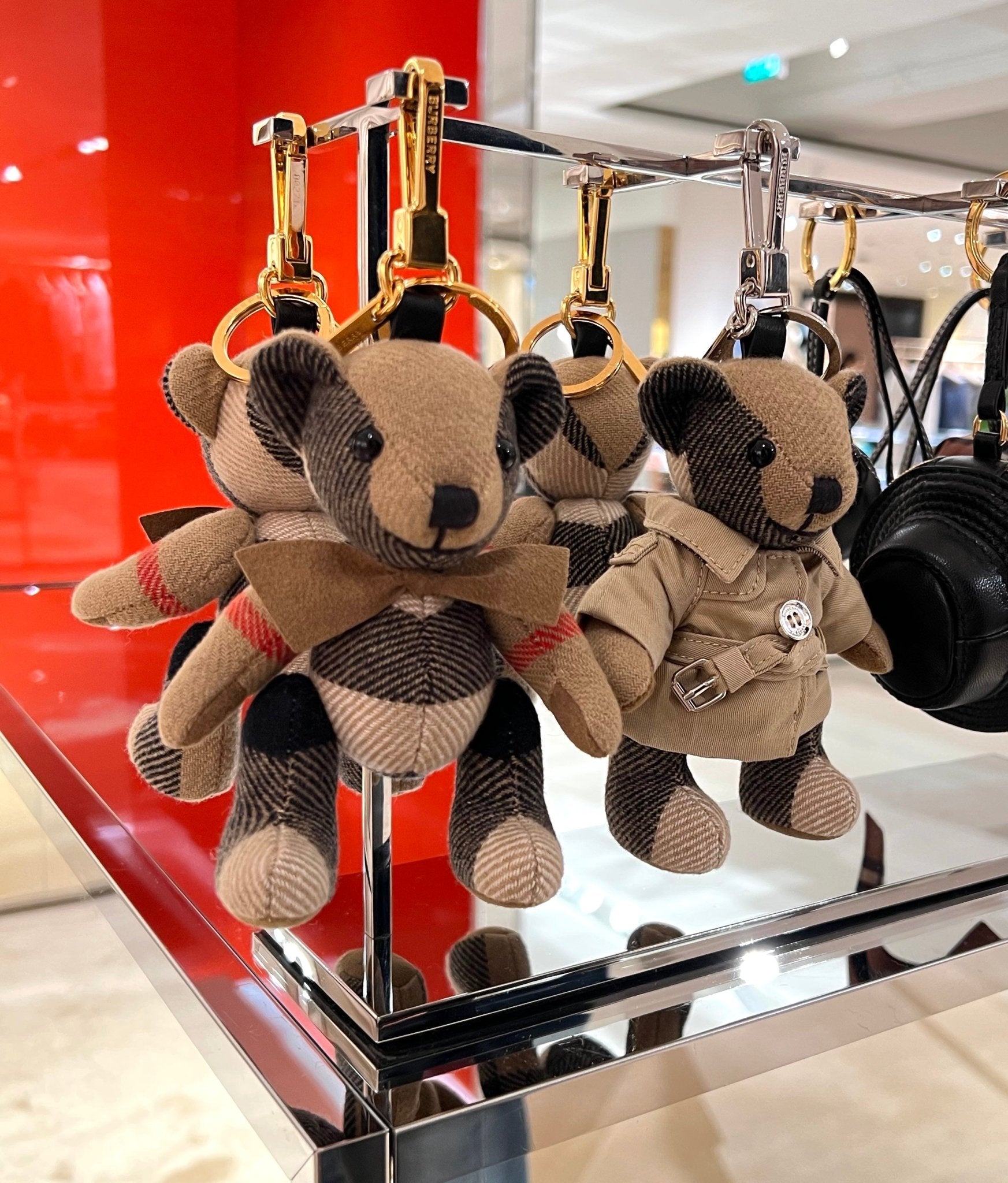 BURBERRY Thomas Bear Charm with Bow Tie Cashmere(Beige