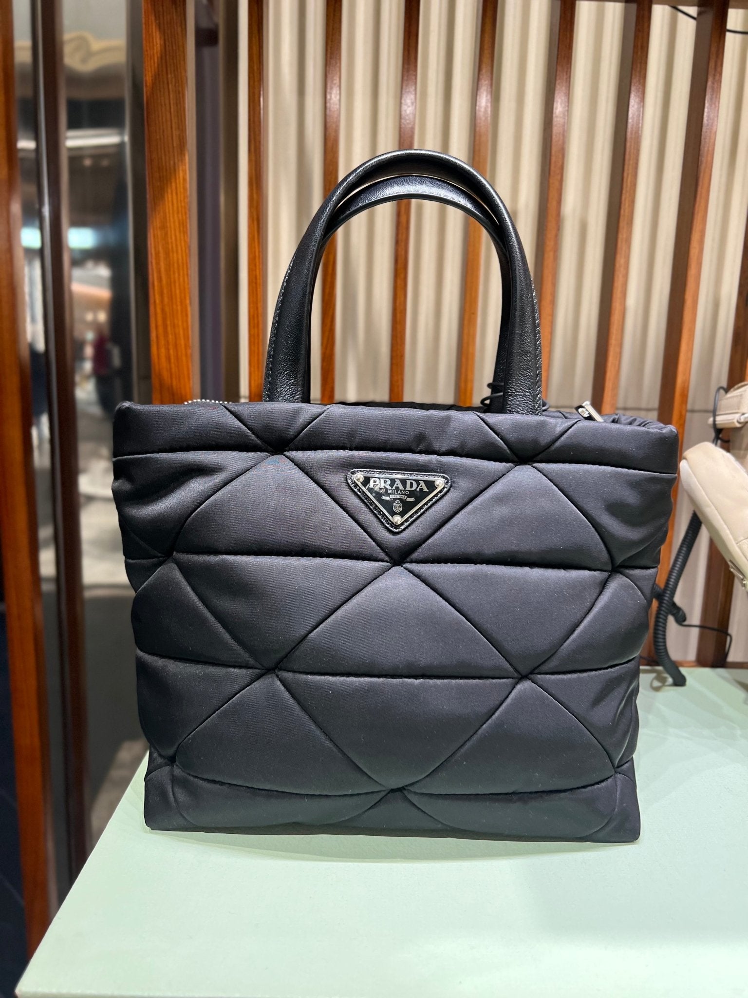 PRADA 1BG436 Re-Nylon Padded Tote Bag(Small/Black) | LONDONKELLY